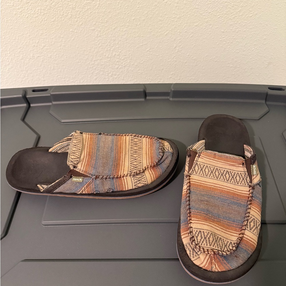 Sanuk slip on shoes